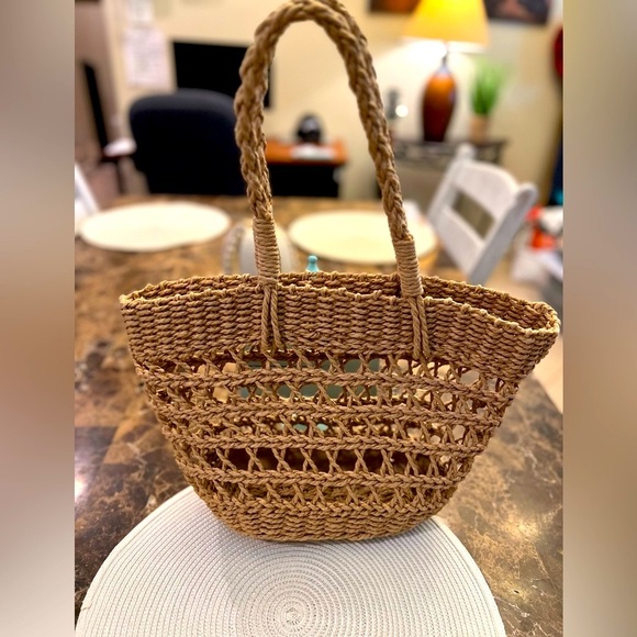 Straw handbag 👜 - Picture 2 of 6